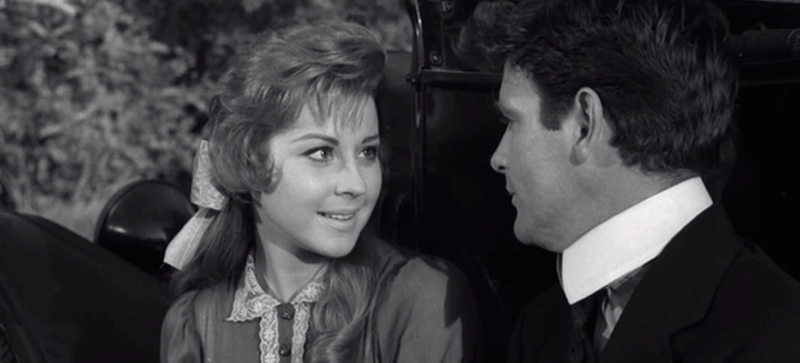 Illustration for article titled The Complete Twilight Zone Marathon Viewer's Guide